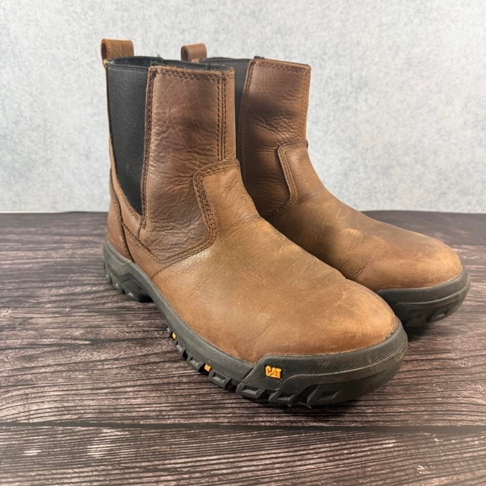 Caterpillar men's size 9 brown leather Chelsea boots